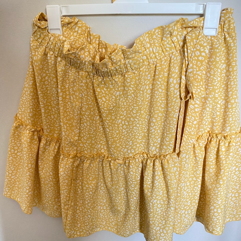 Yellow Set